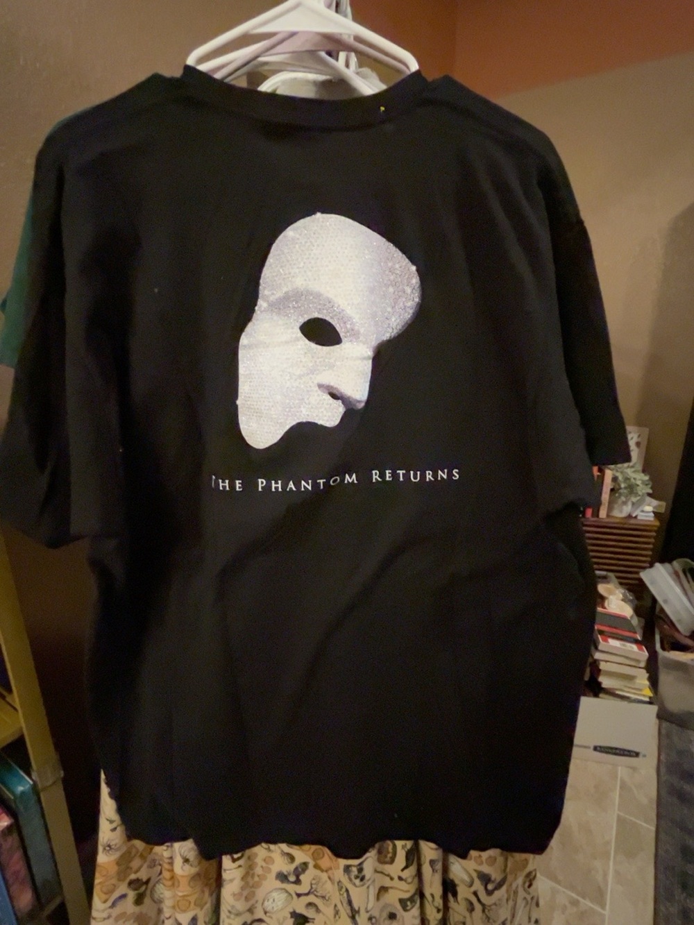 Love Never Dies Phantom Returns XL 2017 Tour T Shirt Andrew Lloyd Webber - Picture 3 of 5